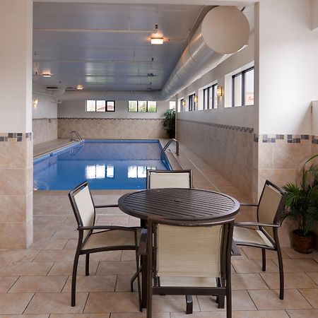 Holiday Inn Express Crestwood By Ihg Luaran gambar
