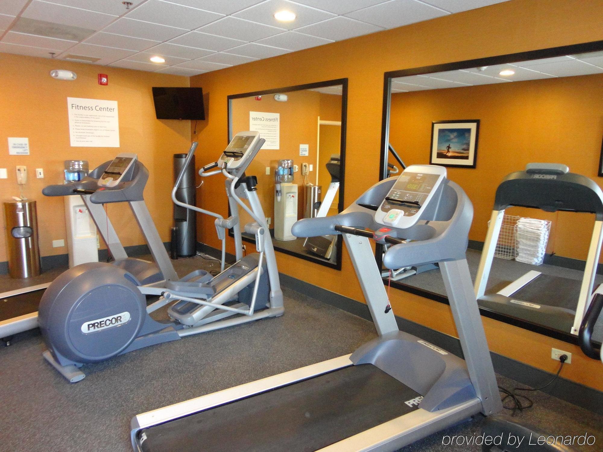 Holiday Inn Express Crestwood By Ihg Luaran gambar
